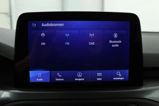 Ford Focus Ford Focus 1.0 EcoBoost Titanium | Trekhaak | Camera |  Full LED | Navigatie | Keyless | Park Assist | Climate control | Getint glas - afbeelding nr 17