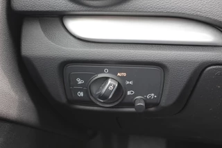 Audi A3 Audi A3 Sportback 1.4 e-tron PHEV Ambition Pro Line plus / Panoramadak / Half leder / 18'' / Keyless / Navigatie / Hill Hold / Sportstuur / Stoelverwarming / Cruise Control - afbeelding nr 31