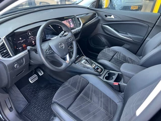 Opel Grandland Opel Grandland 1.2 Turbo 130 pk Automaat Elegance Trekhaak Camera 19 Inch - afbeelding nr 3
