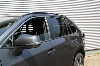 Toyota RAV4 Toyota RAV4 2.5 Plug-in Hybrid AWD // 12-2022 - Trekhaak - Camera - Elek. bestuurderstoel - Stoelverwarming - HUD - Navi - CarPlay & Android Auto - afbeelding nr 6