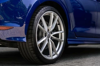 Volkswagen Golf Volkswagen Golf 2.0 TSI R 4Motion Pano Dsg DCC Dynaudio - afbeelding nr 16