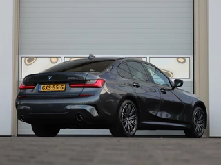 BMW 3 Serie BMW 3-serie 330e High Executive M-sport | H&K audio | Schuif/kanteldak | ACC | Dodehoekdetectie | Laser LED | Head-up display | - afbeelding nr 2