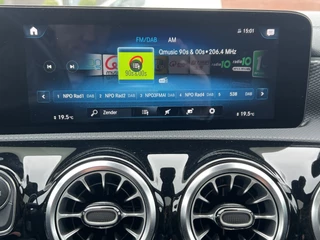Mercedes-Benz CLA Navigatie Trekhaak Panoramadak Elek. Stoelen Leer Stoelverwarming DAB Keyless Getint Glas  NL Auto BTW - afbeelding nr 17