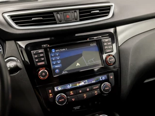 Nissan QASHQAI Nissan QASHQAI 1.2 N-Connecta Deluxe Automaat (PANORAMADAK, NAVIGATIE, 360 CAMERA, KEYLESS, SPORTSTOELEN, PARKEERSENSOREN, CRUISE, NIEUWSTAAT) - afbeelding nr 9