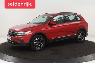 Volkswagen Tiguan Volkswagen Tiguan 1.4 TSI eHybrid Life | Stoel & stuurverwarming |  Carplay | Adaptive cruise | Full LED | Navigatie | Parkeerhulp | Active Info Display - afbeelding nr 1