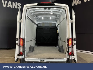 Ford Transit Ford Transit 2.0 TDCI 131pk L4H3 Euro6 Airco | Camera | Cruisecontrol | Verwarmde voorruit Parkeersensoren, Bijrijdersbank - afbeelding nr 3