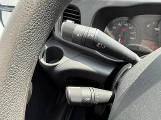 Iveco Daily Iveco Daily 35S14 2.3 Open Laadbak Pritische Airco Cruise Control Lucht Geveerde Stoel - afbeelding nr 15