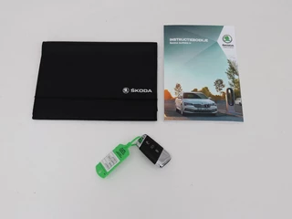 Škoda Superb Skoda Superb 1.4 TSI iV Business Edition Plus | Panoramadak |  Virtual Cockpit | Stoelverwarming | Camera | Carplay | Full LED | Memory | Navigatie | Parkeerhulp - afbeelding nr 19