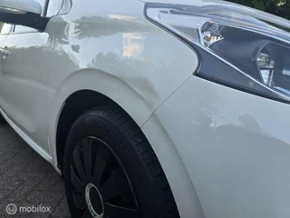 Peugeot 208 Peugeot 208 1.2 PureTech Allure Nieuwe APK - afbeelding nr 14