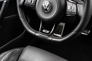 Volkswagen Golf Volkswagen Golf 2.0 TSI 4Motion R Pano / Dyn / DCC - afbeelding nr 13