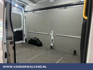 Ford Transit Ford Transit 2.0 TDCI 131pk L3H3 Euro6 Airco | Camera | Cruisecontrol | Parkeersensoren bijrijdersbank, verwarmde voorruit, 2800kg trekvermogen - afbeelding nr 16