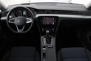 Volkswagen Passat Volkswagen Passat 1.4 TSI PHEV GTE | Head-Up | Stoelverwarming |  Camera | Adaptive cruise | Massage | Side Assist | Carplay | Matrix LED | Achterbankverwarming | Navigatie - afbeelding nr 9