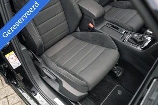 Volkswagen Golf Volkswagen Golf 2.0 TSI 4Motion R Performance Pano Akra DCC - afbeelding nr 44