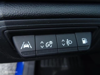 Renault Captur Renault Captur 1.6 E-Tech Plug-in Hybrid 160 Intens Panorama-Dak 18