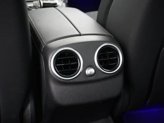 Mercedes-Benz C-Klasse Mercedes-Benz C-Klasse Estate 300e AMG // Burmester // Panoramadak // Distronic // MultiBeam LED // 360 Camera // Carplay // Night pakket - afbeelding nr 16
