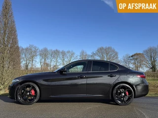 Alfa Romeo Giulia 2.0T 310pk RWD, Veloce, my22, 8500km!!!