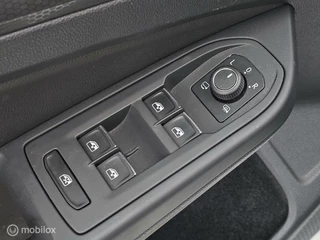 Volkswagen Golf Volkswagen Golf 2.0 TSI GTI Black Style Panorama/HUD/H&K/Leder - afbeelding nr 34