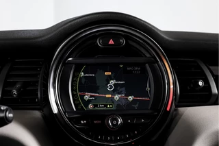 MINI Cooper MINI Cooper 1.5 135 PK Chili - JCW Trim | Cruise | Stoel-+Voorruitverw. | PDC | NAV | ECC | LM 17