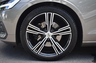 Volvo V60 Volvo V60 T4 Polestar 210pk Inscription | Audio & Park Assist & Climate - afbeelding nr 9