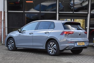 Volkswagen Golf Volkswagen Golf 1.4 eHybrid Lane ACC Camera Ambiance Massage D.Hoek - afbeelding nr 8