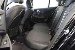BMW 1 Serie BMW 1 Serie 118i Executive Edition |Navi|PDC|Cruise| - afbeelding nr 12
