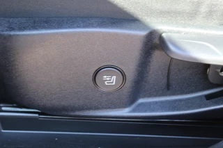 Ford Puma Climate control , Naviagtei , Cruise control , Bluetooth Stoel+Stuur en voorruitverwarming , LED Dagrijverlichting - afbeelding nr 6