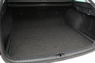 Škoda Octavia Skoda Octavia 1.4 TSI iV PHEV Style | Head-Up |  Stoelventilatie | Leder | Camera | Verwarmde achterbank | Carplay | Adaptive cruise | Full LED | Sfeerverlichting | Canton Sound - afbeelding nr 18