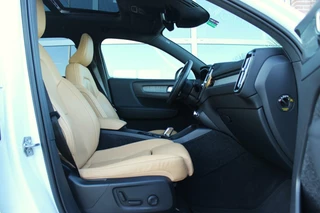Volvo XC40 ➡️ Volvo XC40 1.5 T5 Recharge Inscription 262 pk | 1e eigenaar | 19 inch | Camera | Dakraam | LED | DAB | Trekhaak | Voorruit verwarming | Telefoon lader | NL auto | inc BTW | - afbeelding nr 11