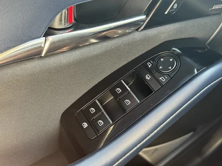 Mazda CX-30 Mazda CX-30 2.0 SkyActiv-X 180 Comfort / Automaat / Trekhaak / Carplay-Andro - afbeelding nr 8