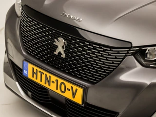 Peugeot 2008 Peugeot 2008 1.2 PureTech Sport (VIRTUAL COCKPIT, APPLE CARPLAY, 360 CAMERA, LEDER, SPORTSTOELEN, CRUISE, LANE ASSIST, NIEUWSTAAT) - afbeelding nr 31