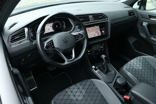 Volkswagen Tiguan Volkswagen Tiguan 1.5 TSI / 3x R-Line / Virtual Cockpit / Camera / Matrix LED / Standkachel / 20