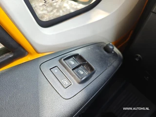 Peugeot Boxer Peugeot Boxer 335 2.0 BlueHDI L2H2 Premium , Airco , cruise , lage km , euro 6 , Dubbele schuifdeur. - afbeelding nr 17