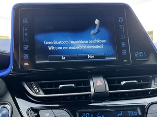 Toyota C-HR Toyota C-HR 1.8 Hybrid Dynamic Adaptive Cruise control Climate control Achteruitrijcamera Parkeersensoren Navigatie - afbeelding nr 37