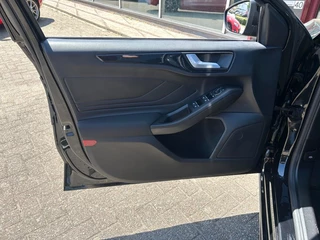 Ford Focus Ford Focus 1.0 EBH ST LINE - afbeelding nr 6