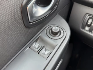 Renault Clio Renault Clio Estate 0.9 TCe Night&Day 2e Eigenaar,Navi,Airco,Cruise,PDC,Trekhaak,Dealer Onderhouden,N.A.P,APK tot 08-2025 - afbeelding nr 20
