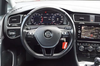 Volkswagen Golf Volkswagen Golf 1.4 TSI Highline 125pk Navi/ Trekhaak/ ACC/ Virtual cockpit/ PDC - afbeelding nr 32