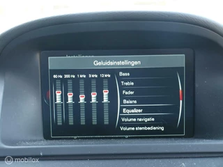 Volvo V70 Volvo V70 2.4 D5 215 Schuifdak Leer Xenon Clima Elec stoel Pdc V+A - afbeelding nr 25