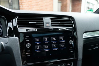 Volkswagen Golf Volkswagen Golf 1.5 TSI R-Line Pano / Camera / ACC - afbeelding nr 16