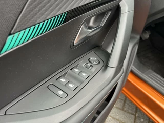 Peugeot e-2008 Peugeot e-2008 EV Allure Pack 50 kWh 136PK STOELVERW CARPLAY - afbeelding nr 13