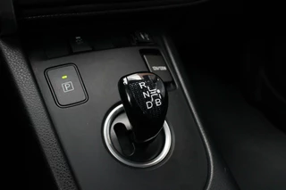 Toyota Auris Toyota Auris 1.8 Hybrid Dynamic | Navigatie | Clima | Camera - afbeelding nr 16