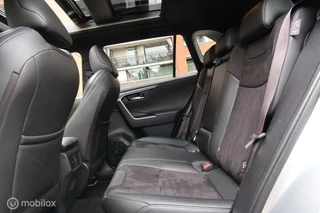 Toyota RAV4 Toyota RAV4 2.5 Hybrid Active Bi-Tone Pano Navi Carplay - afbeelding nr 18