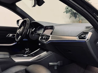 BMW 3 Serie BMW 3 Serie Touring 320i M-Sport | 20