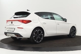CUPRA Leon Cupra Leon 1.4 e-Hybrid VZ | Carplay | Stoel & stuurverwarming | Sfeerverlichting | Navigatie | PDC | Keyless | Full LED | Sportstoelen | PHEV - afbeelding nr 33