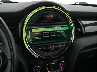 MINI Electric (INCL-BTW) *HEAD-UP | HARMAN/KARDON-AUDIO | LEATHER-ALCANTARA | MATRIX-LED | CAMERA | KEYLESS | NAVI-FULLMAP | DAB+ | ECC | HEATED-SPORT-SEATS | DIGI-COCKPIT | PDC | CRUISE | 17