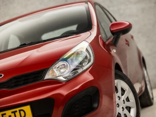 Kia Rio (5 DEURS, RADIO, BLUETOOTH, SPORTSTOELEN, AIRCO, ELEK PAKKET, STUURWIEL MULTIFUNCTIONEEL, NIEUWE APK, NIEUWSTAAT) - afbeelding nr 25