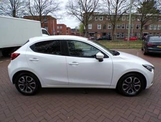 Mazda 2 Mazda 2 1.5 Skyactiv-G Dynamic+ NAVI TEL CRUISECONT PARELMOER WIT METALIC... - afbeelding nr 7