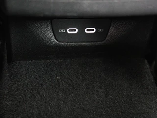 Volkswagen Golf Volkswagen Golf 1.0 TSI Life | Carplay | Sfeerverlichting |  Navigatie | Adaptive cruise | Full LED | Parkeerhulp | DAB | Climate control | Bluetooth - afbeelding nr 28