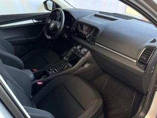Škoda Karoq Škoda Karoq 1.5 TSI 150PKLED VIR.COCKPIT CARPLAY NAVI CAMERA ELEK.KLEP STOEL/STUUR VERW. LMV 2025 - afbeelding nr 27