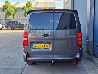 Toyota ProAce Toyota PROACE Worker 2.0 D-4D Black Line Long DC DUBBEL CABINE / LEER / STOELVERWARMING / CAMERA / DUBBELE SCHUIFDEUR - afbeelding nr 7