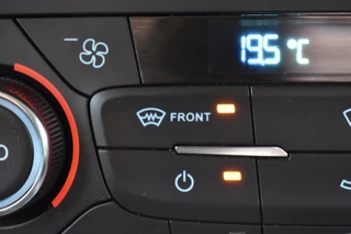 Ford Focus Ford Focus Wagon 1.0 Titanium |CLIMATE|PARKEERHULP|PDC|NAVI|CARPLAY|VOORRUITVERWARM. - afbeelding nr 15